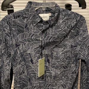 Palm Print button down